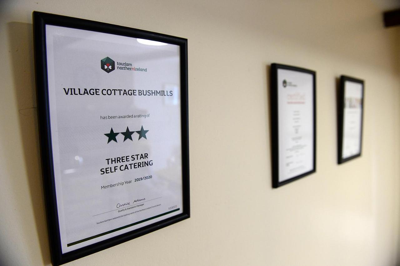 Village Cottage Bushmills Bagian luar foto